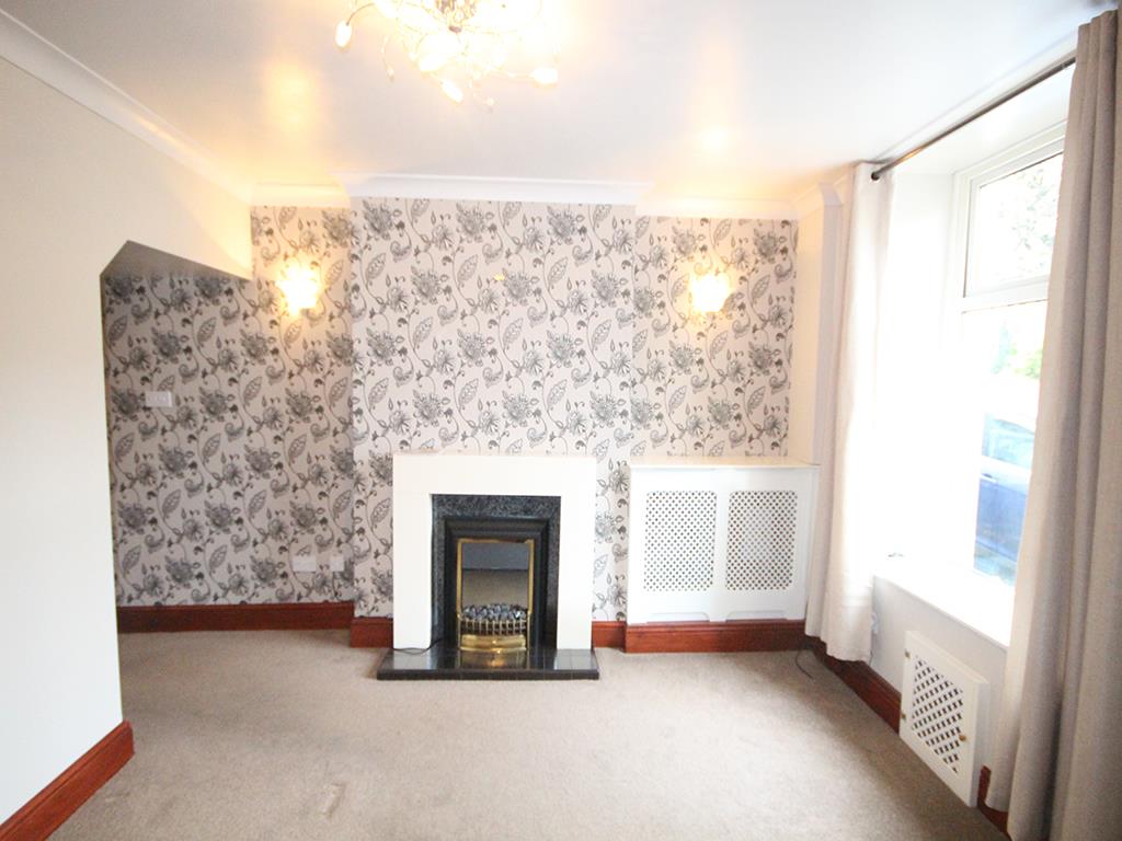 3 bedroom mid terrace house Let Agreed in Clitheroe - 2016-11-16 11.37.54.jpg
